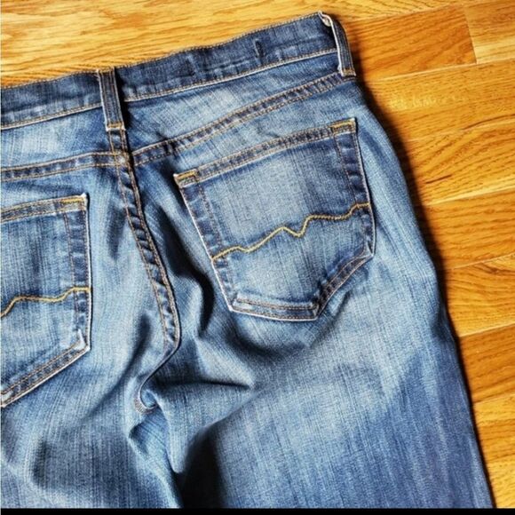 ⚘Red Engine Jeans - Picture 7 of 8